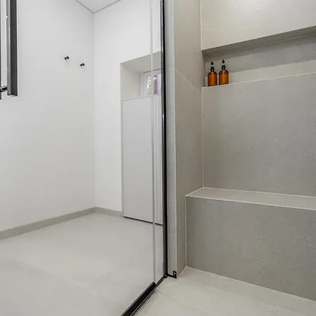 Apartment Cozy Near In *